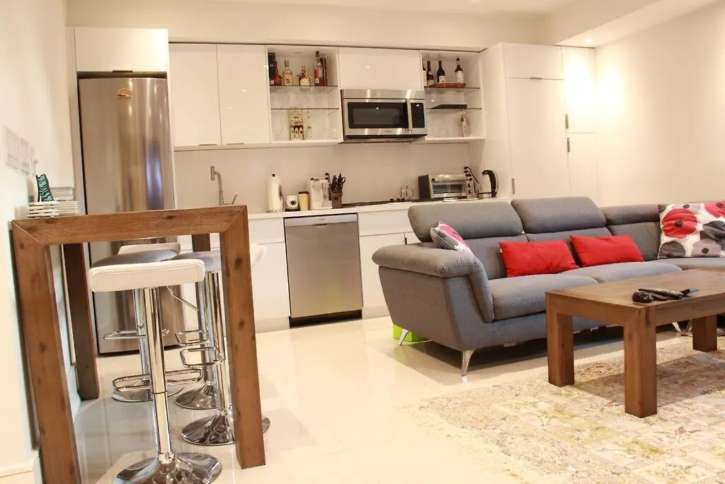 Modern Separate Lower Level 1 Bedroom Apartment Plus Parking Toronto